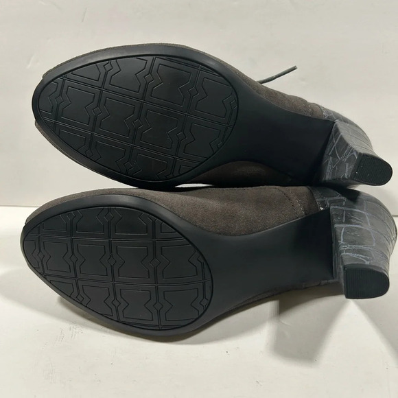 NIB!NICKELS GRAY BOOTS/BOOTIES GRAY SUEDE CROC BACK DESIGN  SIZE 9 M LACE - Picture 10 of 15